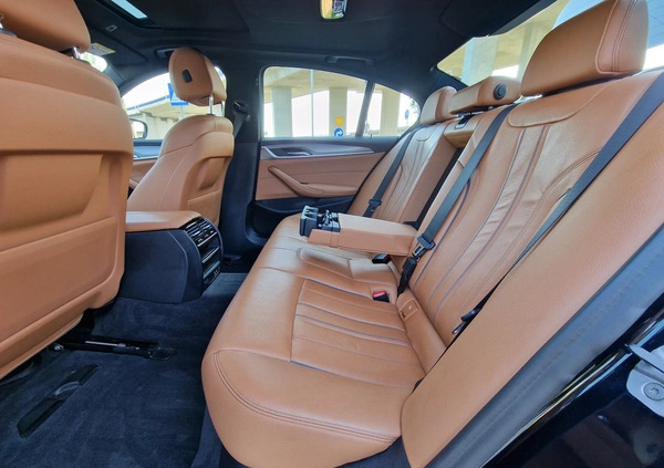BMW Seria 5 cena 193400 przebieg: 80000, rok produkcji 2020 z Szczecin małe 781